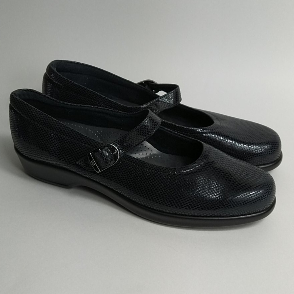 SAS Black Snake Mary Jane Shoes 8.5 N - EUC Tripad